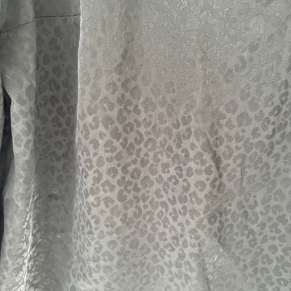 Lilly Pulitzer Black Ruffle Sleeve Blouse - Picture 4 of 7